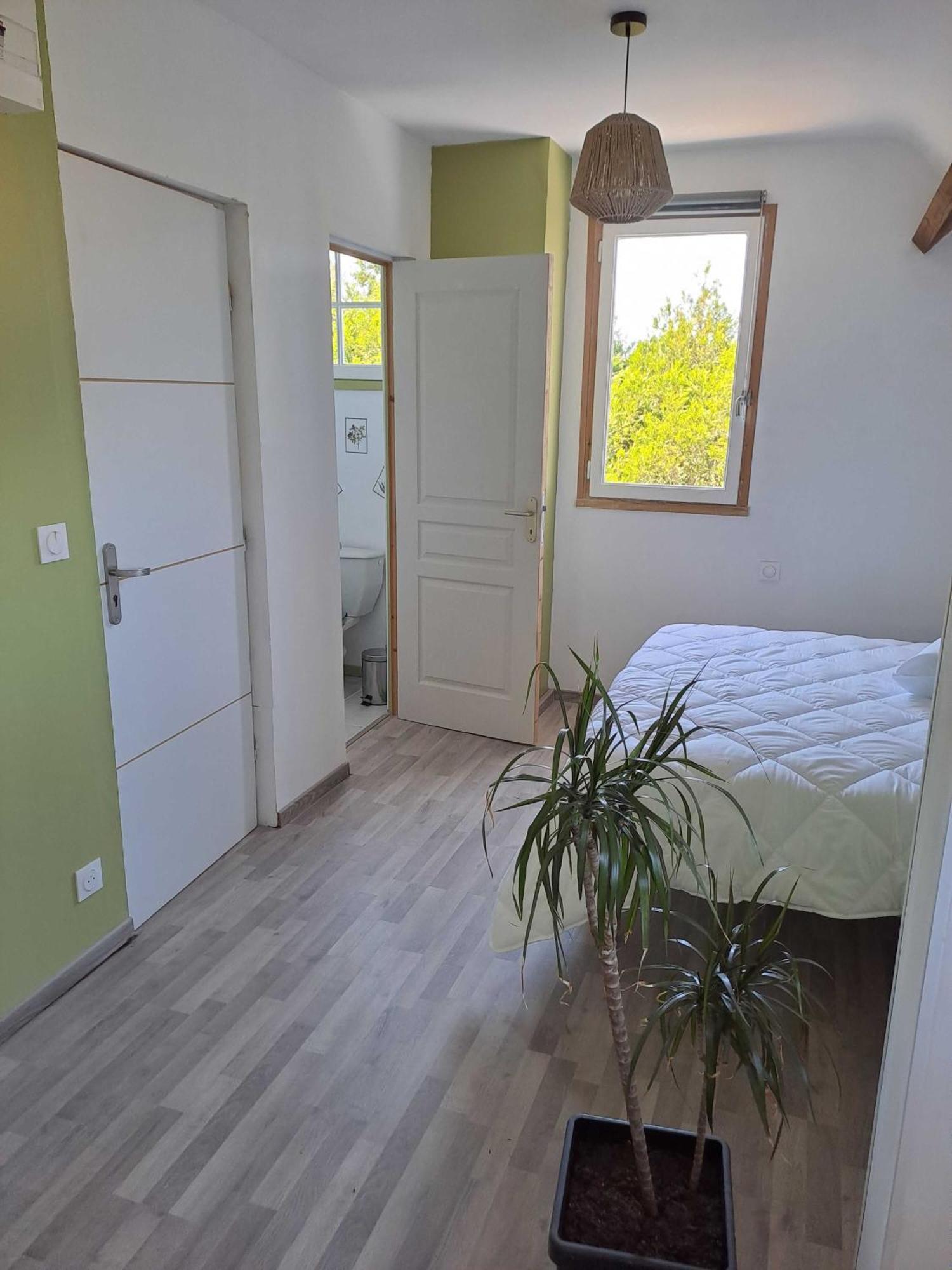 La Jufe Hotel Cormeilles  Екстериор снимка